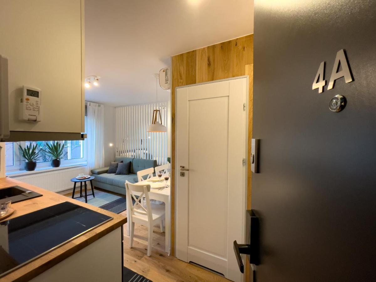 Urban Apartments Studio No 4A, Free Private Parking, Self Check-In Chorzów Esterno foto